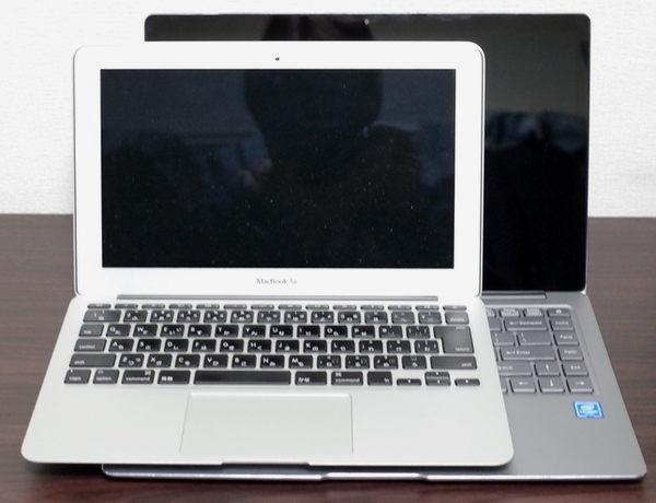 MacBook Air vs Chuwi Lapbook Air 正面より