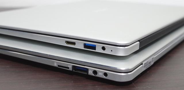 Jumper EZBook X4 IPS パネル版、右サイド後方より